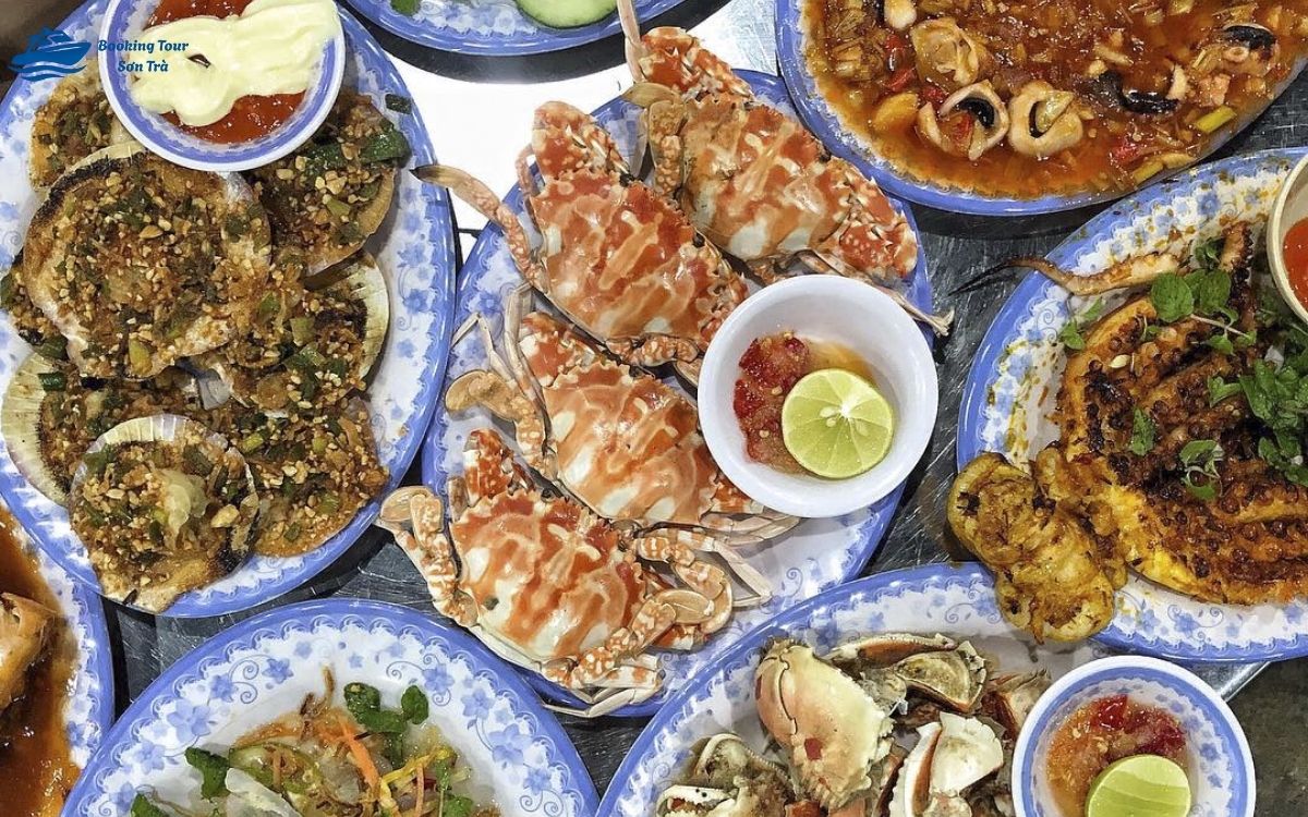 Thưởng thức hải sản ở bán đảo Sơn Trà