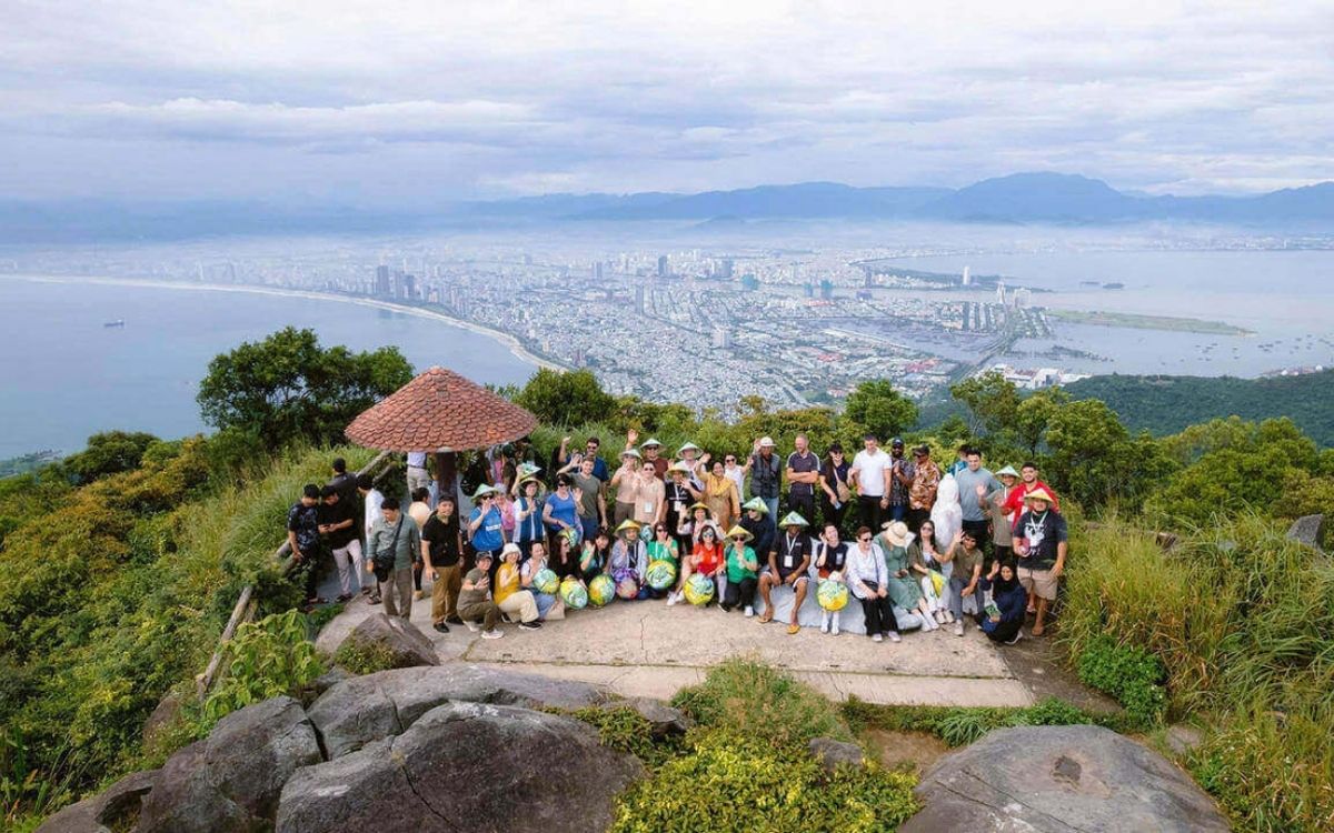 đỉnh bàn cờ ở Sơn Trà