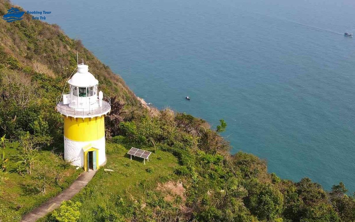 Hải đăng Tiên Sa được mệnh danh là “mắt thần” của vùng biển Đà Nẵng