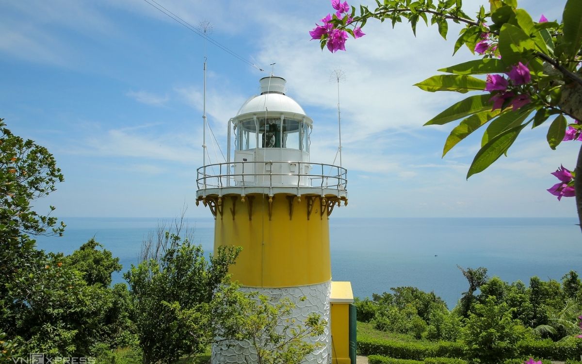 ngọn hải đăng Sơn Trà
