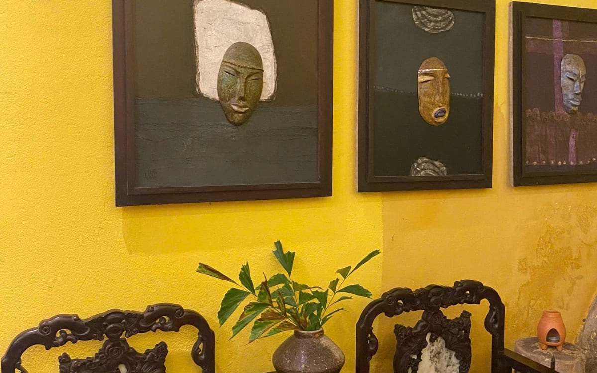 Bảo tàng Đồng Đình Sơn Trà: Giải mã Khu Vườn Ký Ức đầy nghệ thuật 7 Các mặt nạ điêu khắc tại Bảo tàng Đồng Đình Sơn Trà