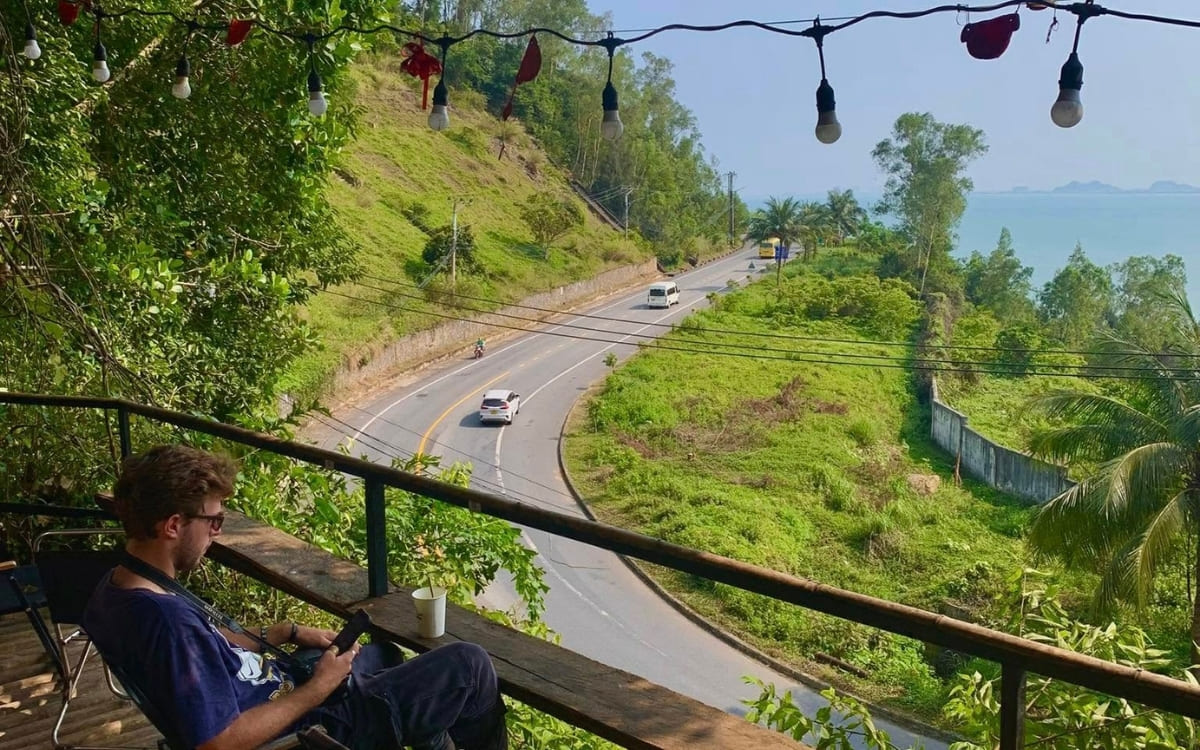 Bảo tàng Đồng Đình Sơn Trà: Giải mã Khu Vườn Ký Ức đầy nghệ thuật 8 Quán Cafe Du Musee với góc view siêu yên bình