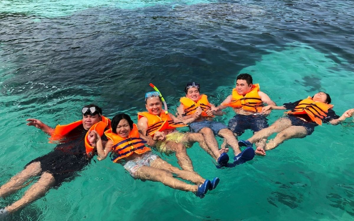 Lặn ngắm san hô ở Bãi Rạng Đà Nẵng