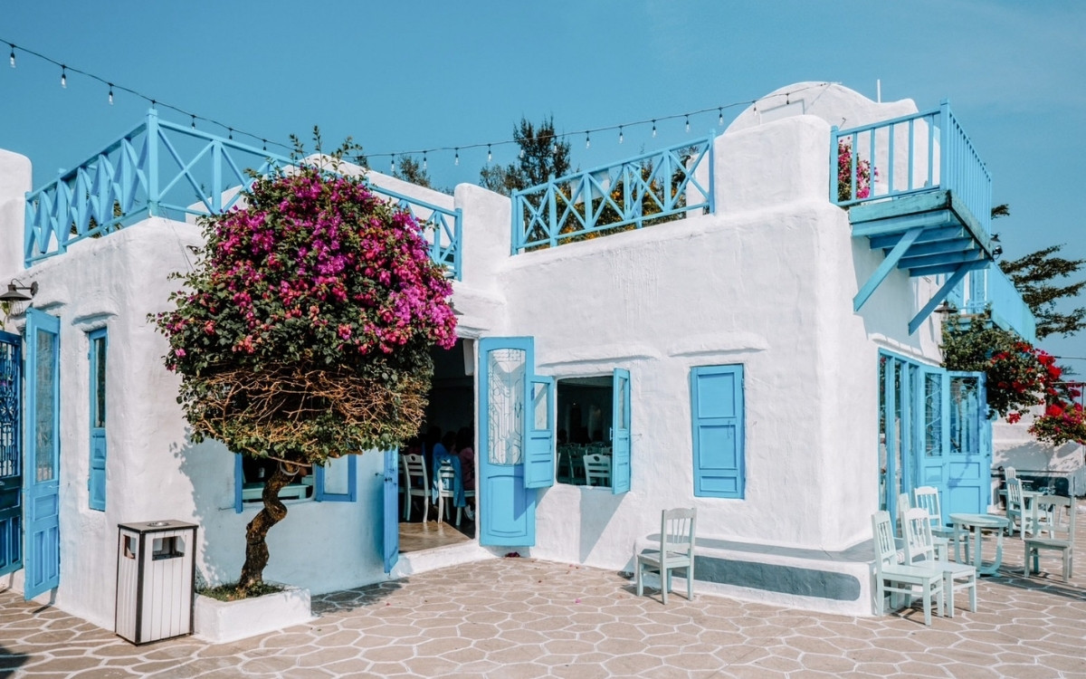 Marina Sơn Trà Đà Nẵng: Tọa độ "Santorini" giữa lòng bán đảo thơ mộng 9 Góc sống ảo cùng giàn hoa giấy tại Son Tra International Marina