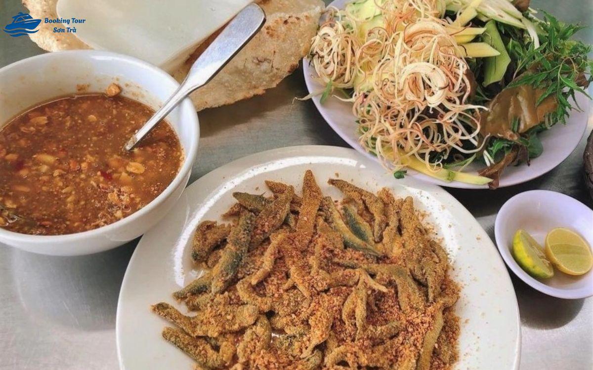 Gỏi cá trứ danh ở làng chài Nam Ô đặc sản của bán đảo Sơn Trà